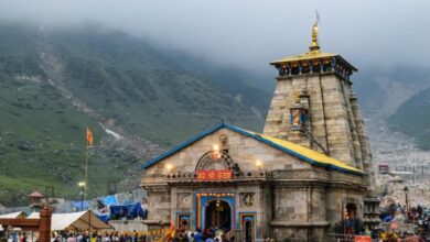 Photo of उत्तरकाशी: आपदा का असर, अब केवल केदारनाथ-बदरीनाथ पर टिकी चारधाम यात्रा