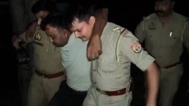 Photo of उतर प्रदेश  पुलिस ने मुठभेड़ में दो बदमाशों को किया गिरफ्तार
