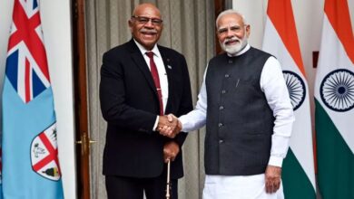 Photo of प्रधानमंत्री मोदी से मिले फिजी के पीएम राबुका, डिफेंस डील समेत 7 समझौतों पर हस्ताक्षर