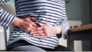 Photo of पेट के दाएं हिस्से का दर्द कहीं अपेंडिक्स में सूजन का संकेत तो नहीं