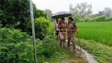 Photo of हल्द्वानी: गड्ढे में दबा मिला 11 साल के बच्चे का शव, हाथ और सिर गायब