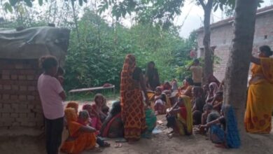 Photo of सिंहवार में धारदार हथियार से युवक की हत्या, खून से लथपथ पड़ा मिला शव