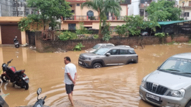 Photo of ऋषिकेश में भारी बारिश से ढालवाला कस्बा हुआ जलमग्न, येलो अलर्ट जारी