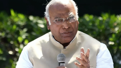 Photo of ‘किसे बचा रहा चुनाव आयोग’, कांग्रेस अध्यक्ष खरगे ने भाजपा पर बोला करारा हमला