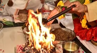 Photo of शारदीय नवरात्र में कब करें हवन,  सही नियम और मुहूर्त