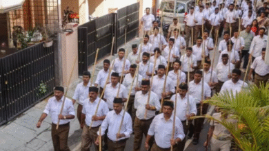 Photo of RSS के कार्यक्रम में शामिल होने पर नप गए पंचायत अधिकारी
