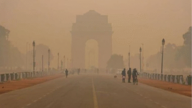 Photo of दिल्ली में GRAP-3 हटा और हवा फिर हुई खराब! AQI पहुंचा 400 पार