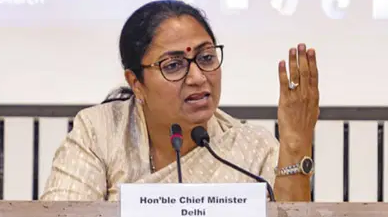 Photo of दिल्ली: दंगा पीड़ित परिवारों को लेकर सीएम रेखा ने कही यह बात