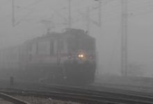 Photo of कोहरे की मार: सवा सात घंटे देरी से आई अवध एक्सप्रेस, ये 15 ट्रेनें लेट…दिल्ली जाने वाले यात्री ध्यान दें