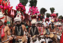 Photo of  धूलकोट में भगोरिया हाट की धूम, पारंपरिक वेशभूषा में उमड़े लोग, ढोल-मांडल की थाप पर थिरके युवा