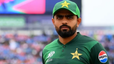 Photo of IND vs PAK मैच से पहले Babar Azam पर बरसे पूर्व पाक स्टार्स