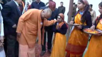 Photo of उत्तराखंड: अपने गांव में सुबह भ्रमण पर निकले सीएम योगी आदित्यानाथ