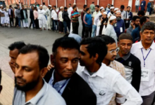 Photo of  बांग्लादेश में वोटिंग के लिए लंबी लाइन, जमात प्रमुख का आरोप- ढाका में 13 बूथों पर तोड़फोड़