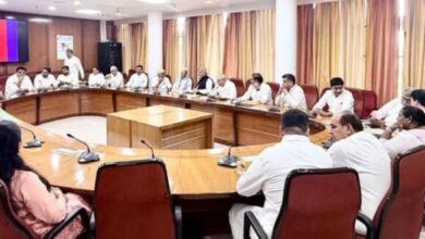 Photo of एकदिवसीय विशेष सत्र की कार्यवाही शुरू, 3 निलंबित विधायक भी पहुंचे