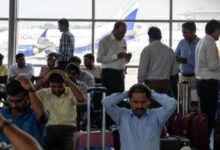 Photo of आसमान में उड़ने वाले यात्री भी होंगे परेशान, Indigo और Air India ने की फ्लाइट्स में कटौती