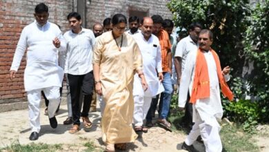 Photo of राहुल गांधी के बाद अमेठी में स्मृति ईरानी की दस्तक