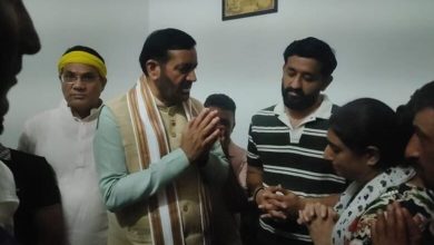 Photo of सीएम सैनी ने पीड़ित परिवारों से की मुलाकात, बोले- जानहानि की भरपाई नामुमकिन