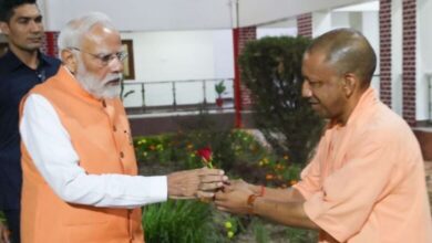 Photo of देश के सबसे अधिक समय तक पीएम रहने पर मोदी को योगी ने दी बधाई