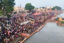 Photo of यूपी: गुरु पूर्णिमा आज, अयोध्या में सरयू स्नान के लिए उमड़ी भक्तों की भीड़