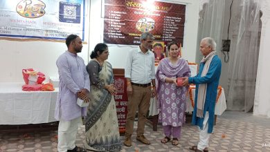 Photo of पंकज आर्ट्स फाउंडेशन की ओर से ललिता पांडे की 10वीं लोककला प्रदर्शनी का हुआ आयोजन